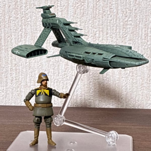 1/35タミヤのドイツ兵をベースにドレン大尉の可動フィギュアを作成しました😃造形は良いのですが顔が…やはり私にこのサイズは描けないです。リトライする時間はないのでとりあえず完成とします。109はほぼドアン版なので特に言うことはないですが、108と並べると感慨深いものがありますね😁（1枚目）