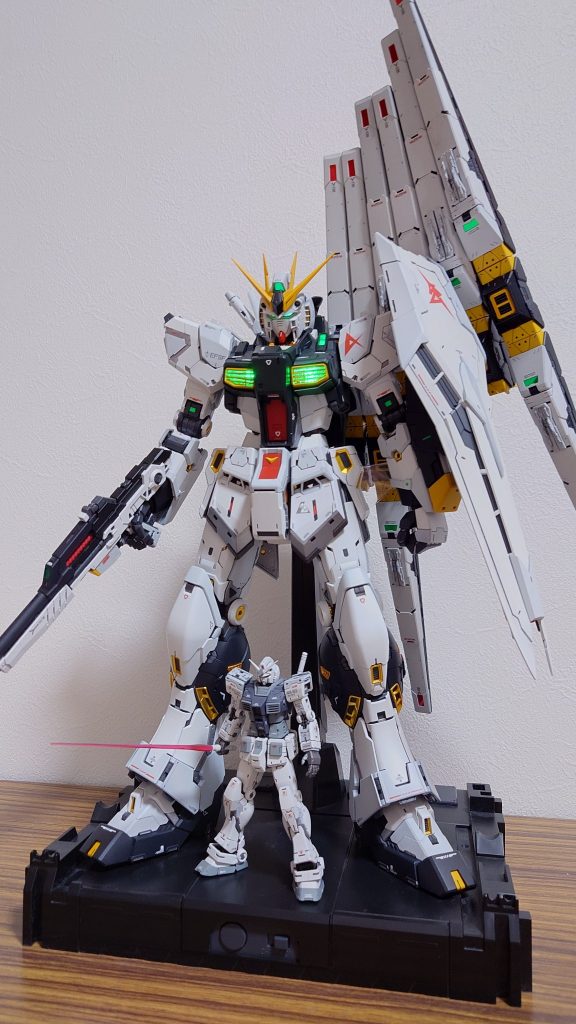 1/144ガンダムと比較、サイズ感バグります！