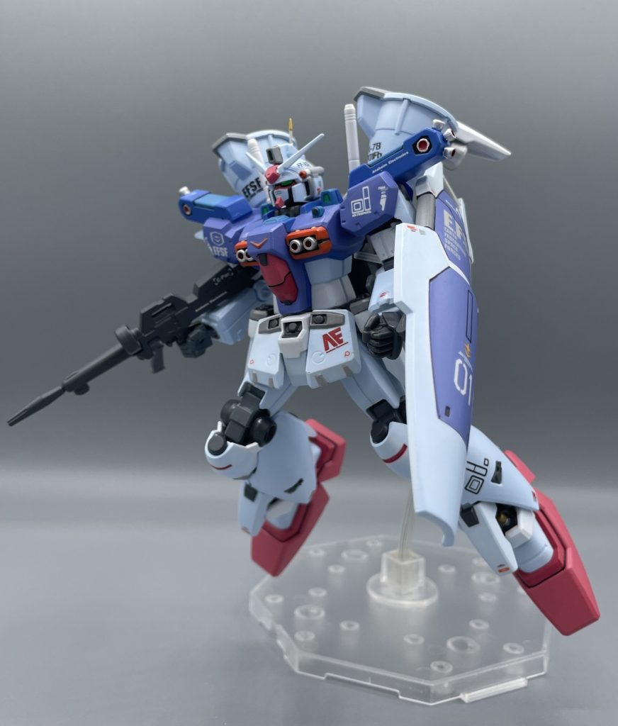 ガトー！聞こえているか！！　やはりフルバーニアンの晴れ舞台は２号機との一騎打ちですよね。当初ガトーに相手にもされていなかったコウが、数多の闘いを経て成長していることが分かるアツいシーンです。　「フルバーニアンなら追い付ける！」の説得力がトンデモナイ、ぶっとび加速でしたよね！！しかし、ソロモンは・・・