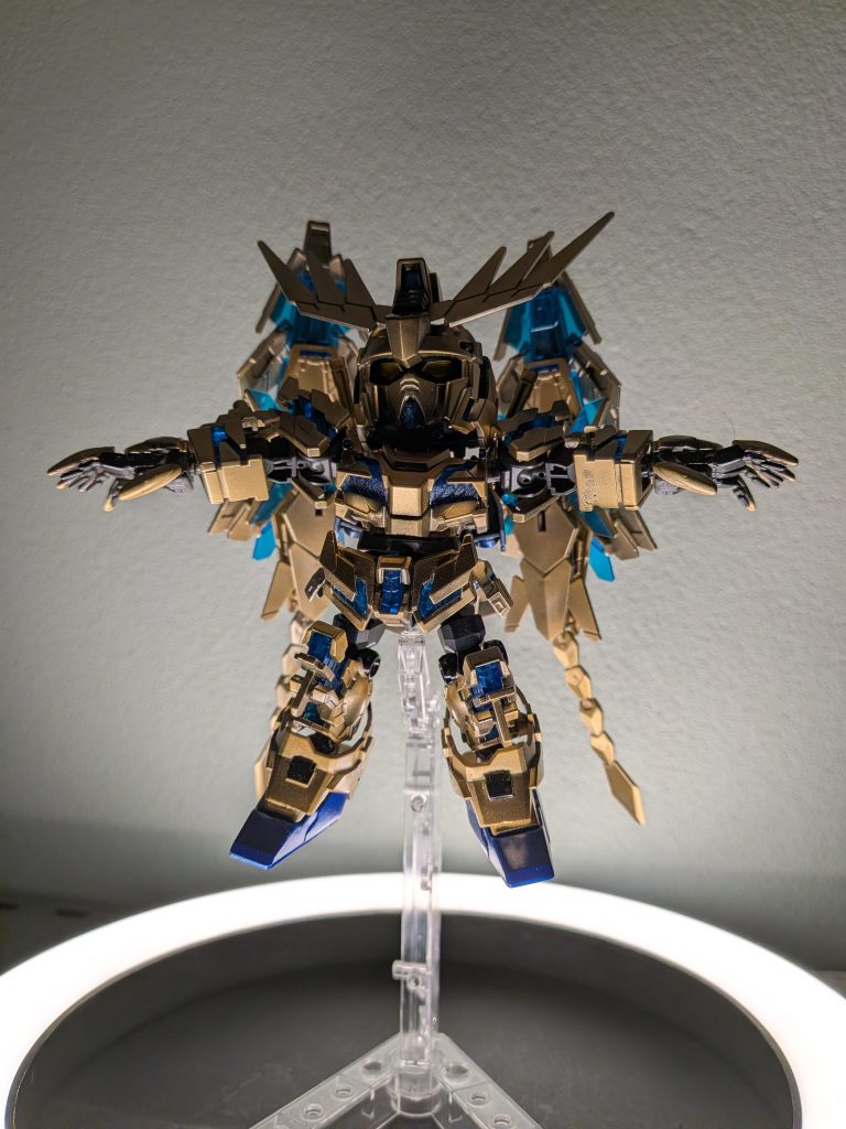 手の表現を上げるために、バルバトスルプスレクスの手を使ってます　