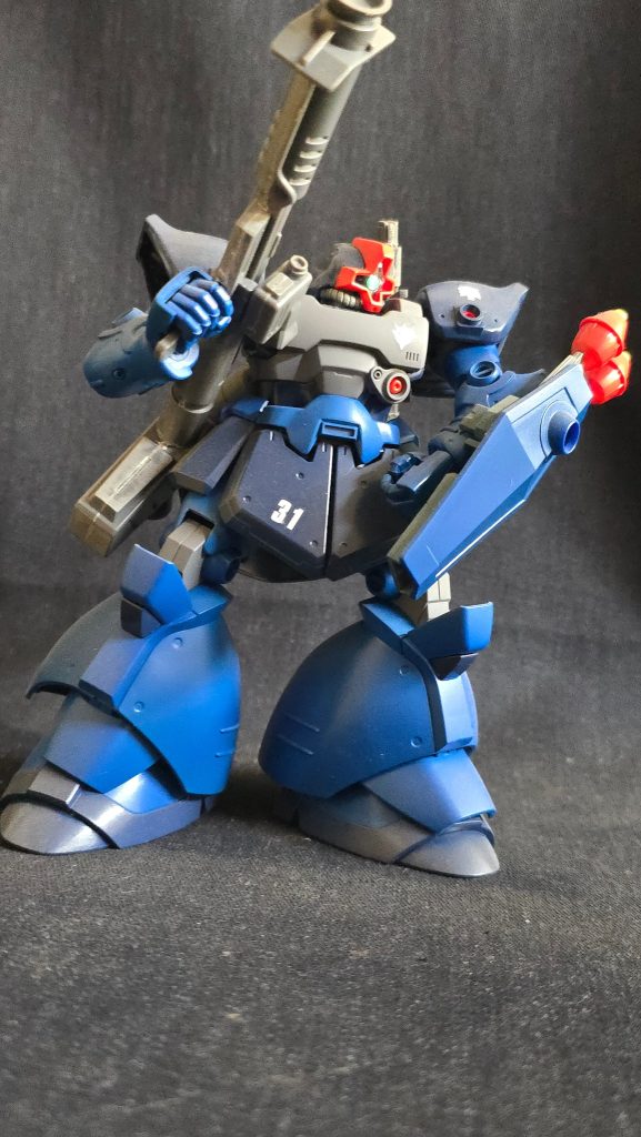 武装等は標準のリックドムのものです。