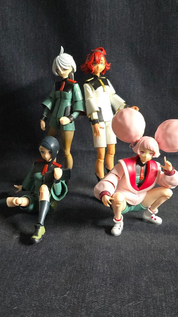 ニカのゴム素材ってどうやって塗るの？彼女だけ無塗装だよ。当時は4人揃えるのは大変だった。