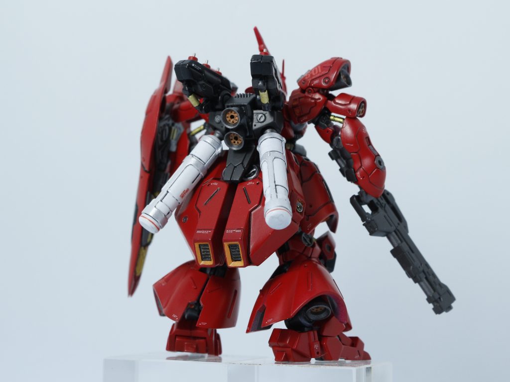 バックパック スラスターをKOTOBUKIYAの物に置換 プロペラタンク延長 リアスカートスラスターにエッチングパーツ設置、などなど