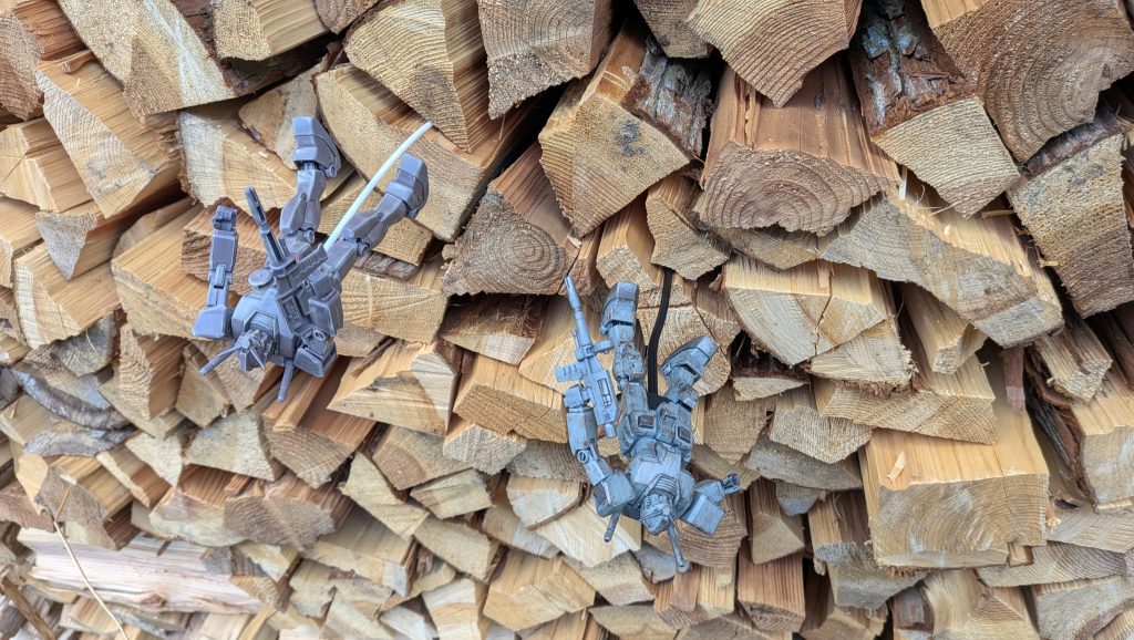 作品名：塗装したガンプラの乾燥方法<p>当キャンプ場のメンバーさんと、エコプラというランナーを再利用して作られたガンプラを作りました😊店の前でただで配られてたそうです😺 ぱぱっと作ってつや消しトップコート吹いたので、薪小屋にぶっ刺して乾かしてました🤣 キャンプ [&hellip;]</p>
