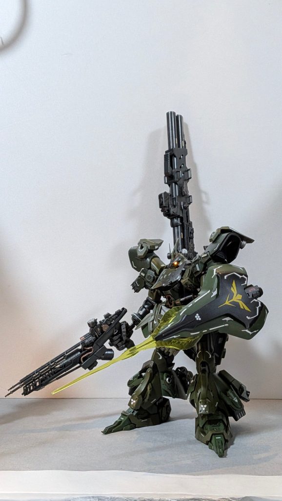 アーマードコアキットに入ってた巨大ビームライフルも持たせてみました👍🏻
