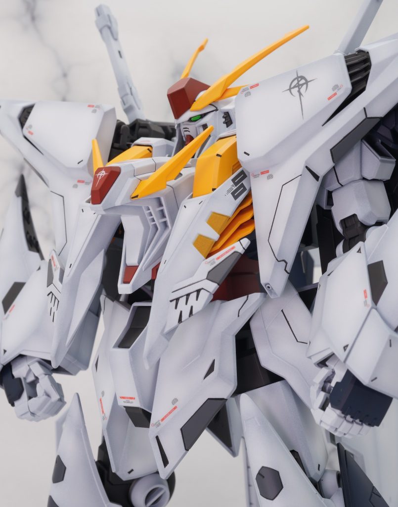 本キットはキルケーの魔女のモデルなので癌だっフェイスバージョンもあります。正直ガンダムフェイスじゃないほうがかっこいい…