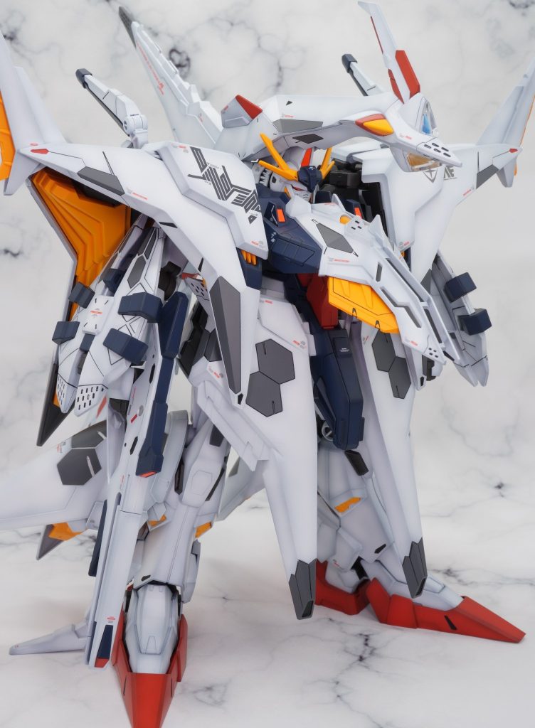 アリュゼウスは争奪戦の末買えなかったので、転売では買いたくないので閃光のハサウェイシリーズはここで打ち切りですね。ここまでご覧頂きありがとうございました。