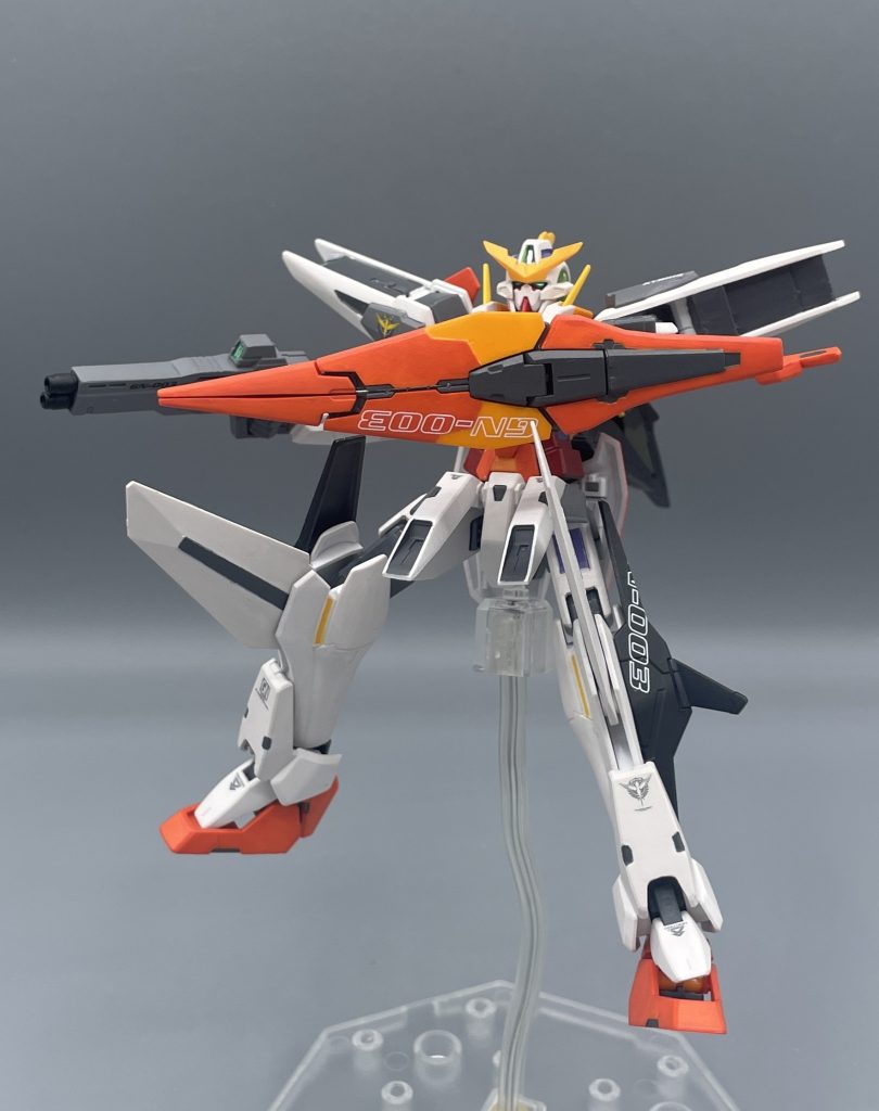 GNシールド　え？シールド・・・？と疑いたくなるような小さなシールドですが、「ガンダムマイスターなら問題なく使いこなせる」だそうです。&nbsp;ホラさぁ！同類だからさァ 分かるんだよ！