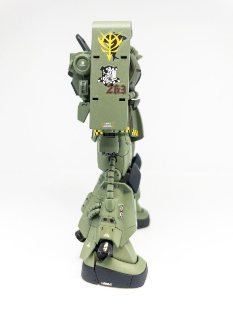 シールドのアバオアクー シルエットと263 ナンバリングは当てはまるものがなかったのでキットを参考に自作。その他コーションはMSV汎用①とHIQ PARTS 1/144 RB01の組み合わせを使用。