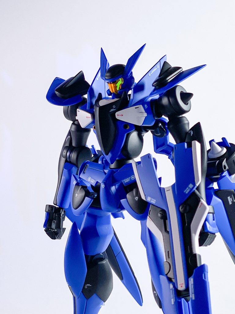 全ダブルオーファンを興奮させたブレイヴの目。キットではモールドがありましたので頑張って蛍光塗料で目立つように頑張りました。ブラックライトで光ります。めちゃくちゃカッコイイですし、この気持ち正しく愛だ。