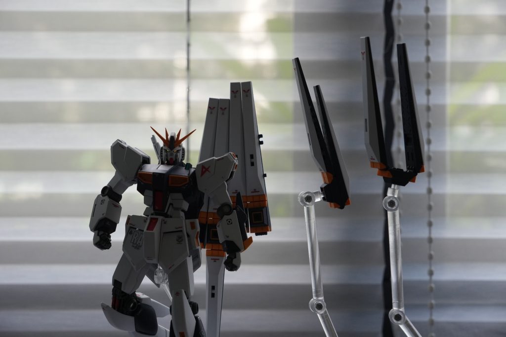 (Also available in Builders Note)&nbsp;エントリーグレード νガンダム + オプションパーツセット ガンプラ 19 (フィン・ファンネル)&nbsp;Waited 3 years after my Entry Grade Nu Gundam finished painting...the circle is now complete with option parts #19(Fin Funnel). Both are excellent kits and it was a great joy to build them.&nbsp;