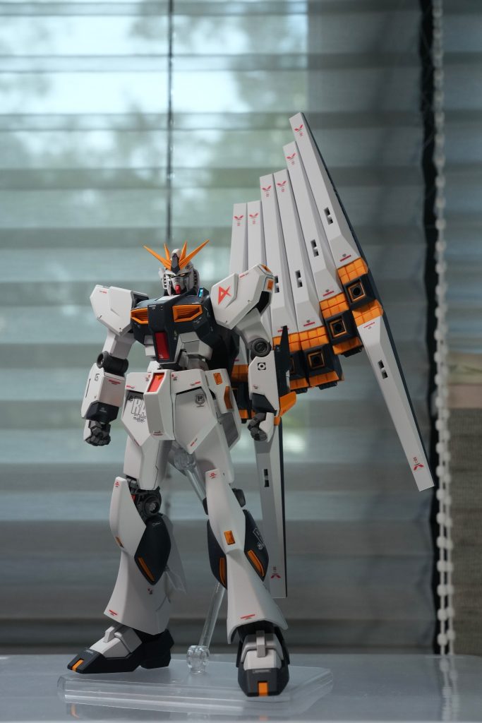 EG 1/144 νガンダム(フィン・ファンネル装備型)–3枚目/制作者：RMHK-Michael
