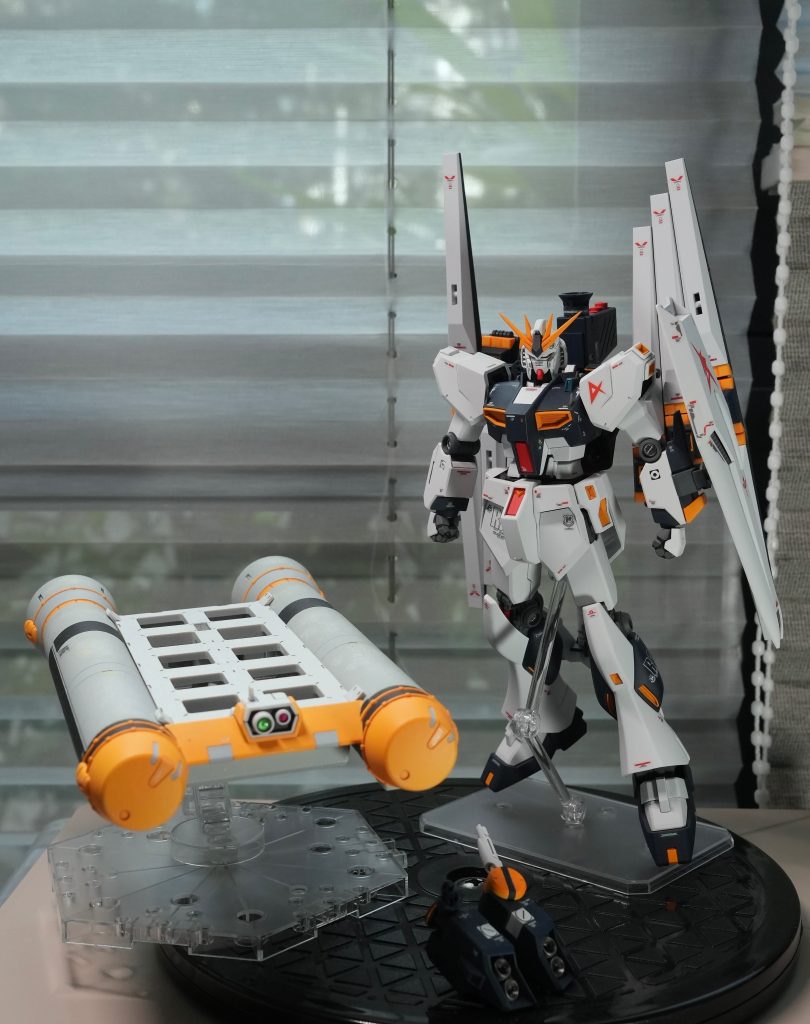 EG 1/144 νガンダム(フィン・ファンネル装備型)–3枚目/制作者：RMHK-Michael