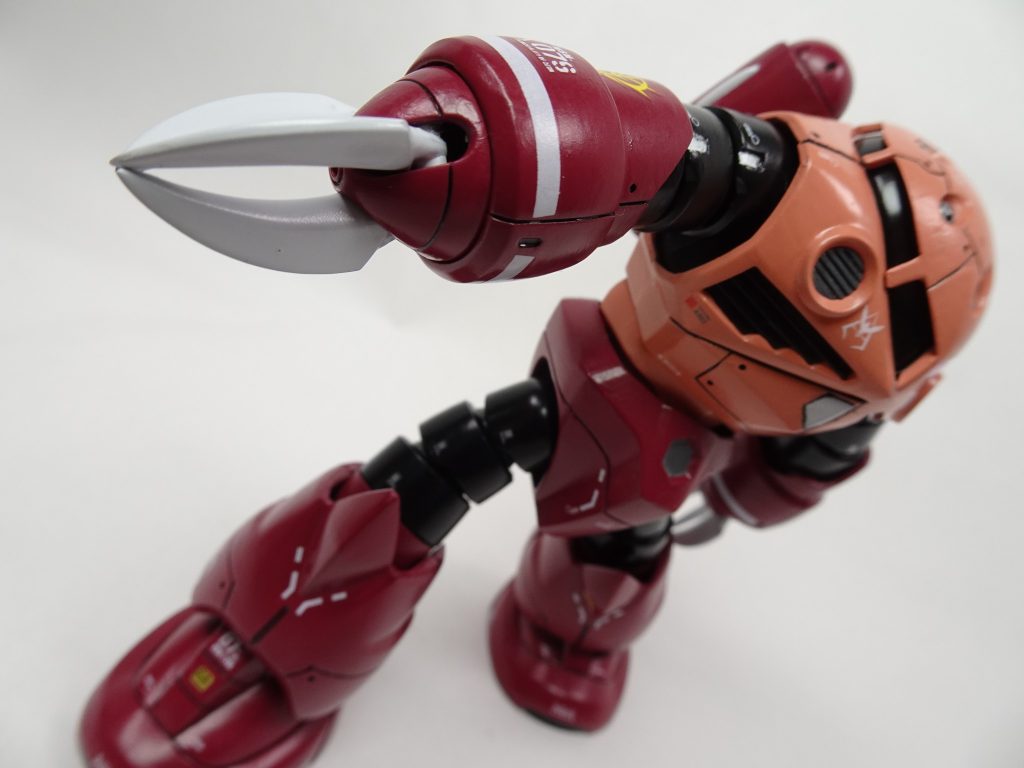 ということで２作品目を作りましたがズゴックはとてもいい練習になりました。経験値が増えた気がします。色んな事が起こってあれれ？どうすんのこれ？と、調べながら進めました。早く完成させたい自分と落ち着いて一歩一歩やろうとする自分との戦いでした。&nbsp;未熟ながら思い入れの深い作品となりました。&nbsp;でも「これは私のズゴックです」と嫁に言われました。