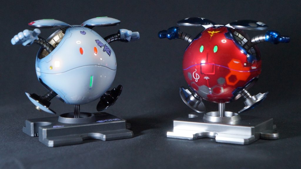 以前投稿した白キャンディ塗装のハロと2ショット。グラデーションにしても光沢、メタリック塗装にしても、塗装って奥が深いですね。このハロくらいのサイズ感だと塗装の奥深さを存分に試せる、楽しめるなって感じてます。また機会があれば作ってみたいですね。(gundam-kao2)