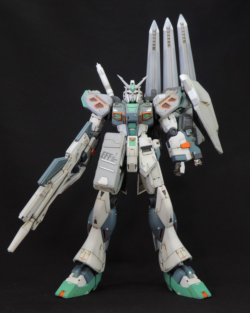 　アリュゼウスの製作にあたり、まずは中の人(？)をしっかり作り込むことにしました。これから、外装の製作にとりかかりたいと思います！&nbsp;　連休中、島根県浜田市にある「地球堂模型店」に模活仲間と遠征し、ガンダムデカールをはじめ様々な資材を調達できたおかげもあり、本機の製作が随分と捗りました。以前は車で片道３時間程度かかっていたのですが、現在は山陰道がかなり完成して繋がったため、２時間程度で到着することができるようになりました(しかも全て無料区間)！キットも資材も豊富な優良店が近くなり、モデラーとして「こんなに嬉しいことはない！」と思っています。