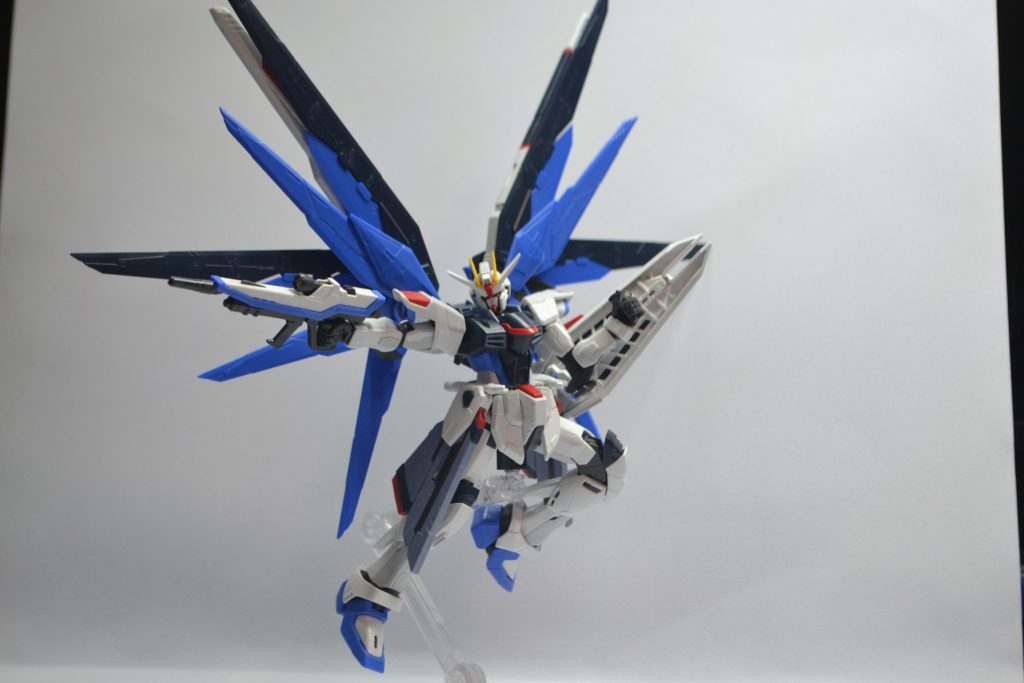 舞い降りる自由–4枚目/制作者：ガンプラ初心者の野良犬