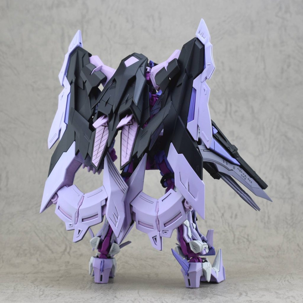 ガンダムアストレイゴールドフレーム 天ミナ 轟はじめ Ver.–3枚目/制作者：ハチノキ