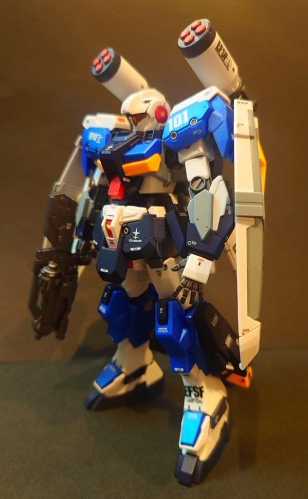 スタンダードアーマー高機動 一撃離脱のライトアーマーはシールド要らんだろと、スタンダードアーマーをダブルシールドにしました。&nbsp;