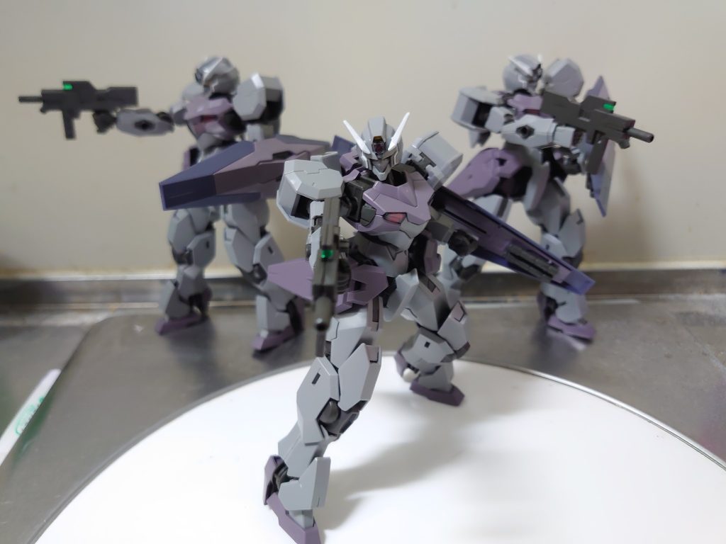 キャノンはパージすれば元のバックパックが現れ、ガンヴォルヴァと同じ仕様で戦闘もできるというご都合設定もあり。ただし身軽になる代わりに火力は大幅に下がる。