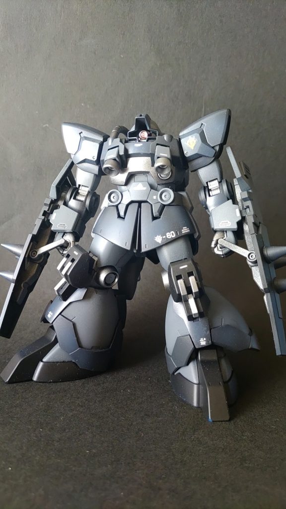 今まで作製したドムの中では一番好みの頭部形状です。 動力パイプとツノは紛失したようです、、、