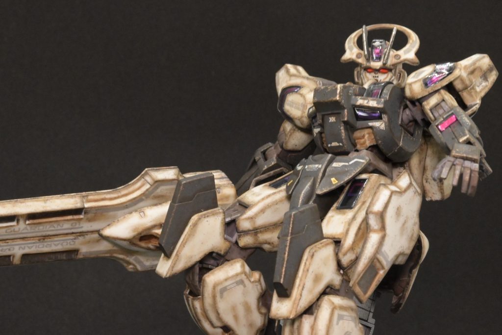 ガッツの黒い大剣みたいなモードをガーディアン・シースというそうです