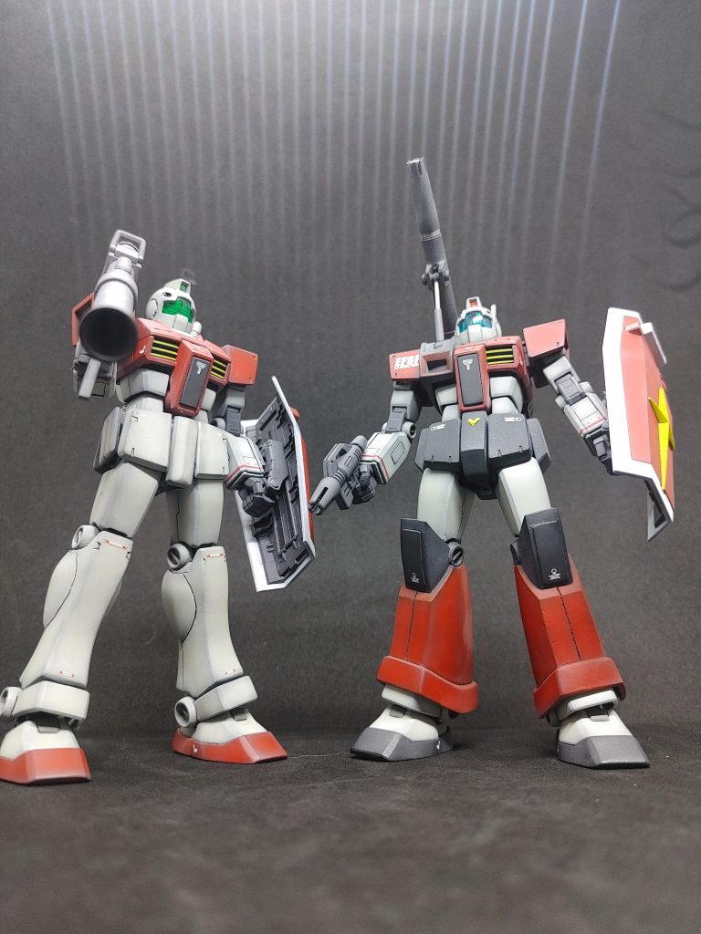 オリジンジムは高くて、なおかつなかなか再販もしないのでミキシングで作ってみました。ジムの日に間に合うかな？と思って作りだしたモノなんですが、ラストシューティングを作りだしてしまった為ようやく完成となりました😅