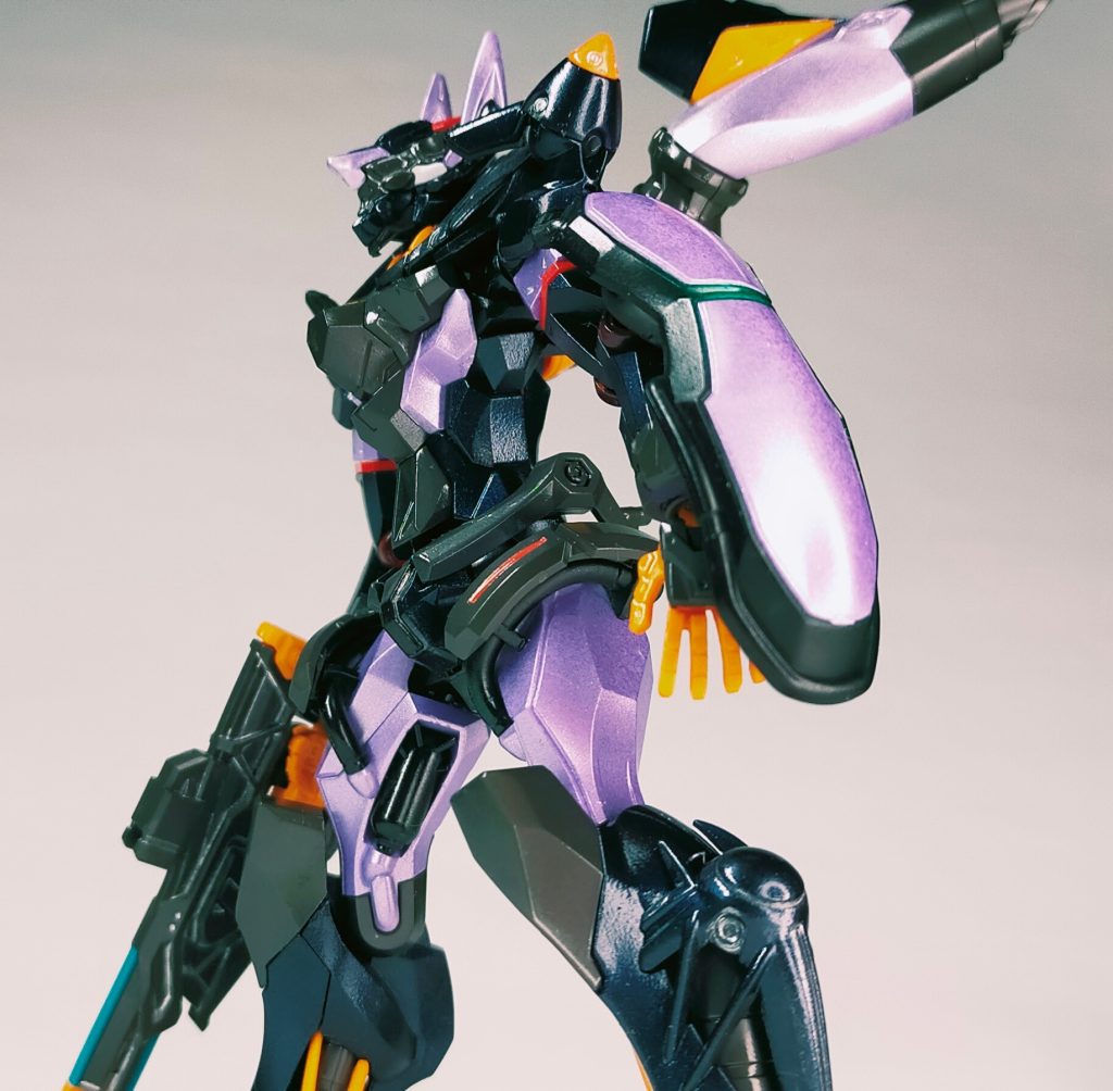 下から見るとさらにエヴァっぽさが増す．