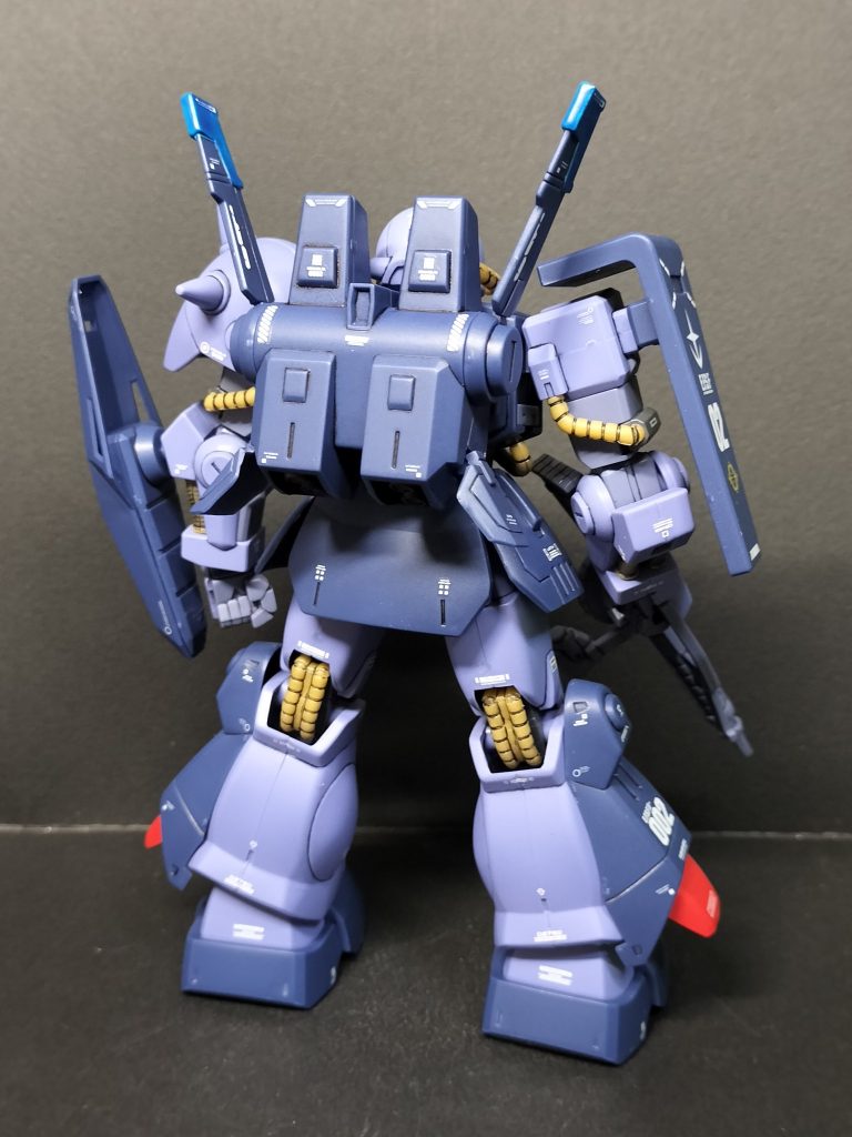 背面