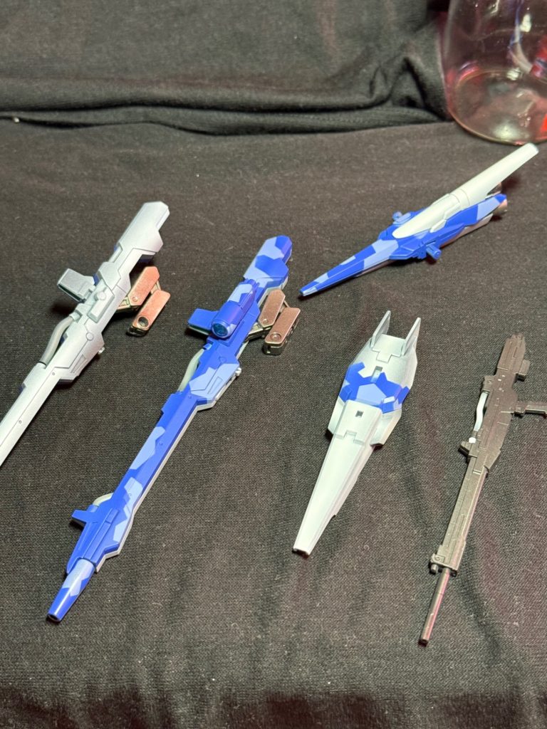 武器武器までしつこいくらいスプリッター迷彩塗装しました(zaku-kao4)