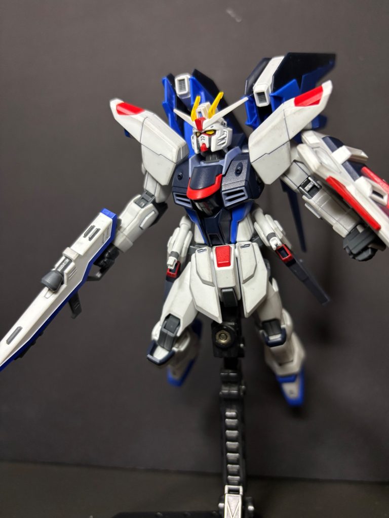 想像してたよりは作りやすくてサクサク作る事ができましたそしてかっこいい！