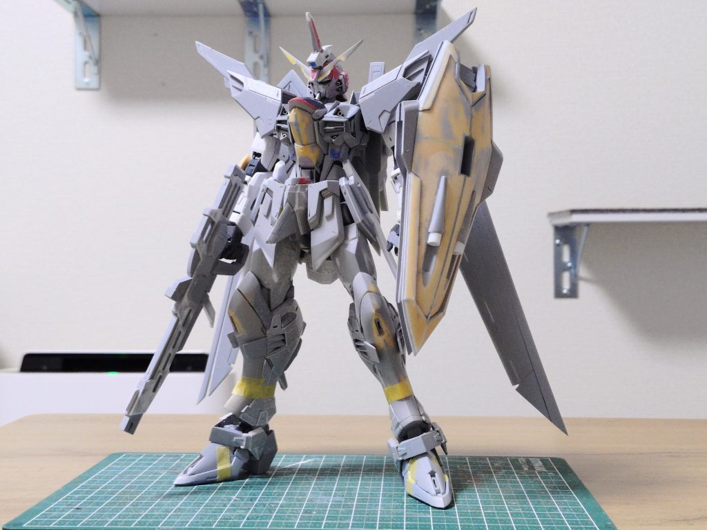 製作期間5ヶ月。今回もプラ板とパテによるパワープレイの製作でした。最近は設定画に寄せたスクラッチがメインでしたが今回、ハイディティール化だったりアレンジだったりを多用しました。こういった作業はほぼ初めましてだったけど全体的にまとまってよかった・・・🫠こちらはX上のコンペISPWC2026に参加しています。最後までありがとうございました！