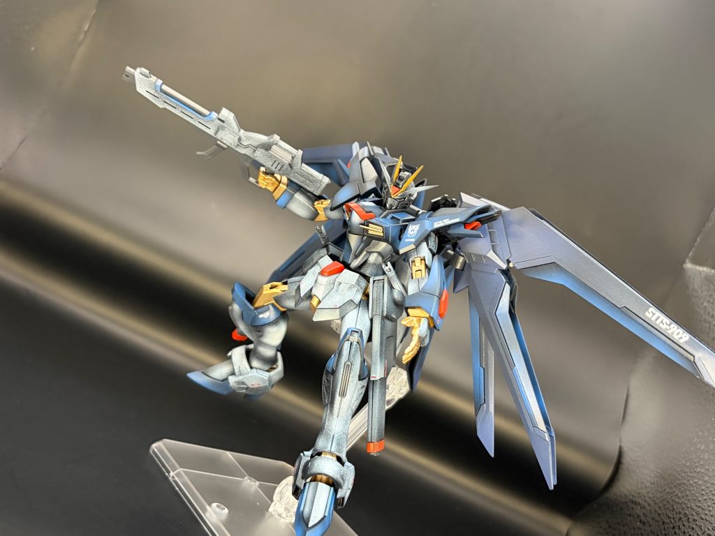 暗い感じなのでライティングで誤魔化す力技です(gundam-kao2)