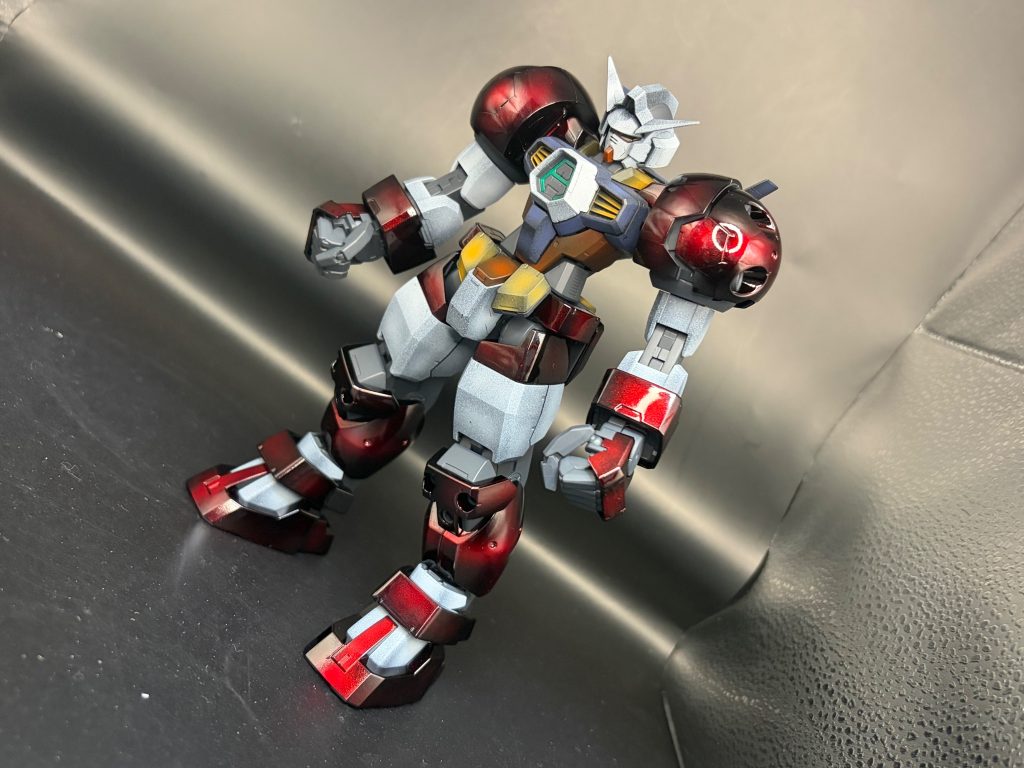 キャンディー塗装してるせいでポージングが全く取れません(gundam-kao2)