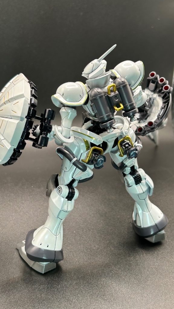 エグザベ専用ギャンをパールホワイトで仕上げたよ٩( ᐛ )و–3枚目/制作者：夜狩チル