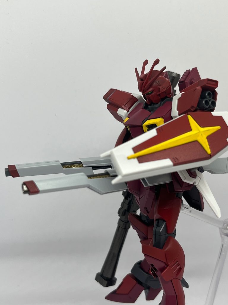 フリーダムとレールガンとイモータルジャスティスのサーベルを組み合わせ作成してます。