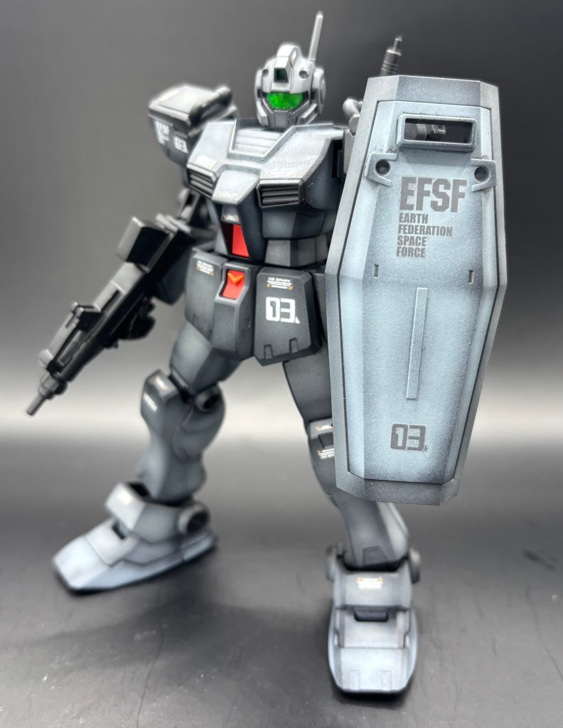 基本、素組みです。シールドも至ってノーマル