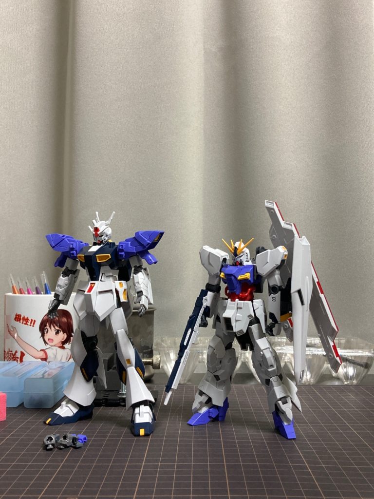 失敗は成功のもと。腕部と武装も入れ替えました。より私好みのスタイルになりました。それにしてもこれだけ身長差があるのにどちらにも溶け込むνフェイスは万能ですね。さすが総選挙第一位は伊達じゃない。