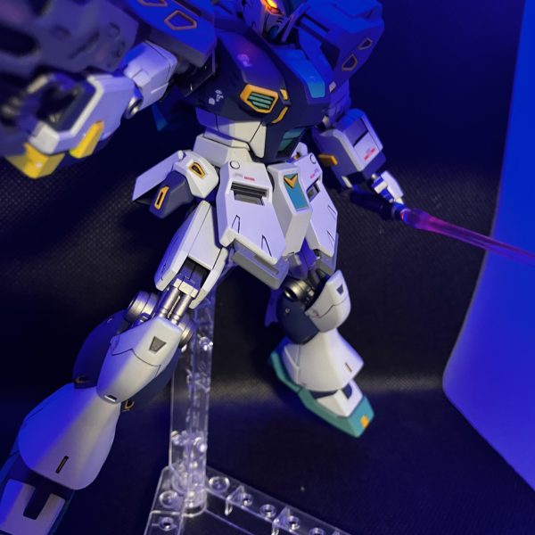 量産ニュー完成です。アリュゼウスユニットの脚部装甲も完成しました。引き続き制作していきますので、お暇があったら見に来てください！よろしくお願いします。（2枚目）