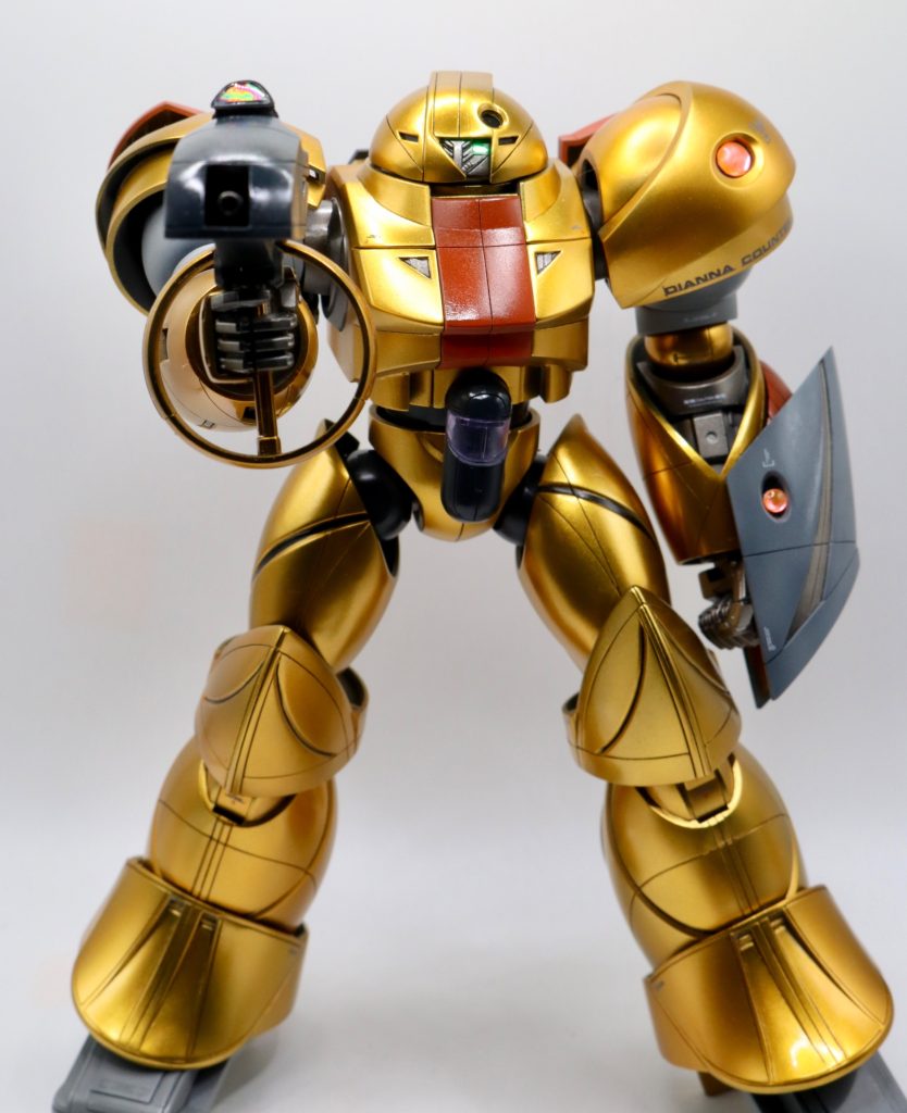 ライフルももちろん製作しています(gandam-hand2)ただ、全体的に関節がゆるゆるでポージングは厳しいです。ポリキャップは別のものと入れ替えたのですが、ポリキャップ自体の根本を締めないとダメですね…（教訓）