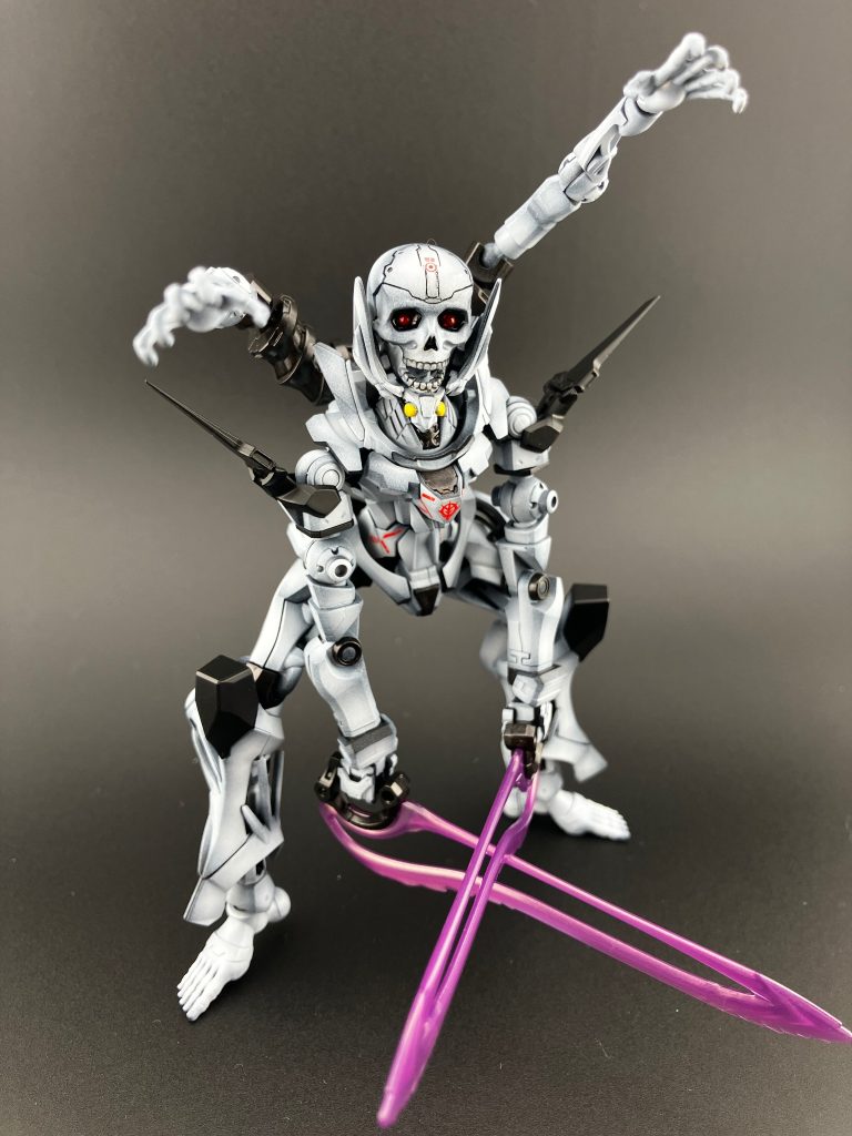 はい！QUX mark-7でした。家の在庫を寄せ集めて作った物となりました。ジークアクスベースでエヴァっぽいの作りたかったので満足ですエヴァっぽいかは微妙でしたがw結構マイナーなチョイスだと思いますが、気になった方、エヴァマーク7検索して見てください。ともあれ、また何か作りますので、見に来て頂ければ嬉しく思います！今回も最後まで閲覧頂きありがとうございました。また、よろしくお願いいたします。