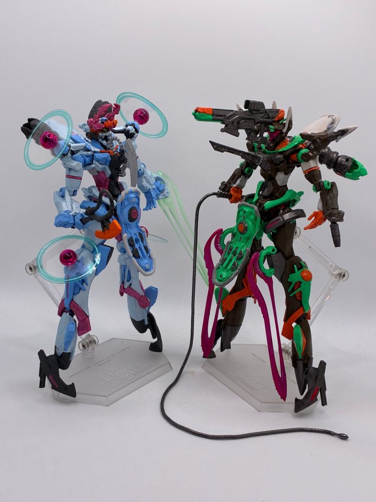 以前作ったジフレドCOREと並べました。対になる機体です