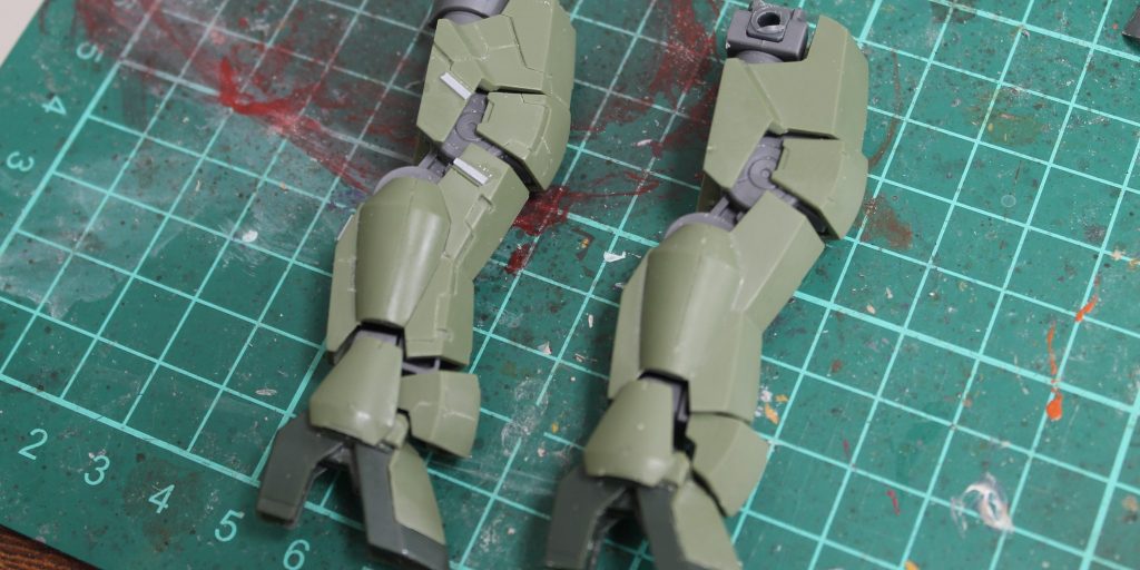 スジボリ＋プラ板貼り付け