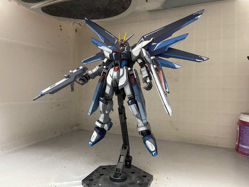 旧キット　1/100フリーダムガンダム　イラスト風塗装