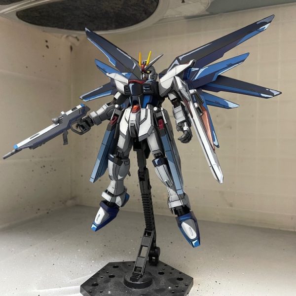 旧キット　1/100フリーダムガンダム　イラスト風塗装