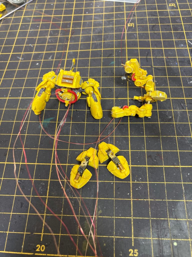 製作の合間に–3枚目/制作者：エキドナ