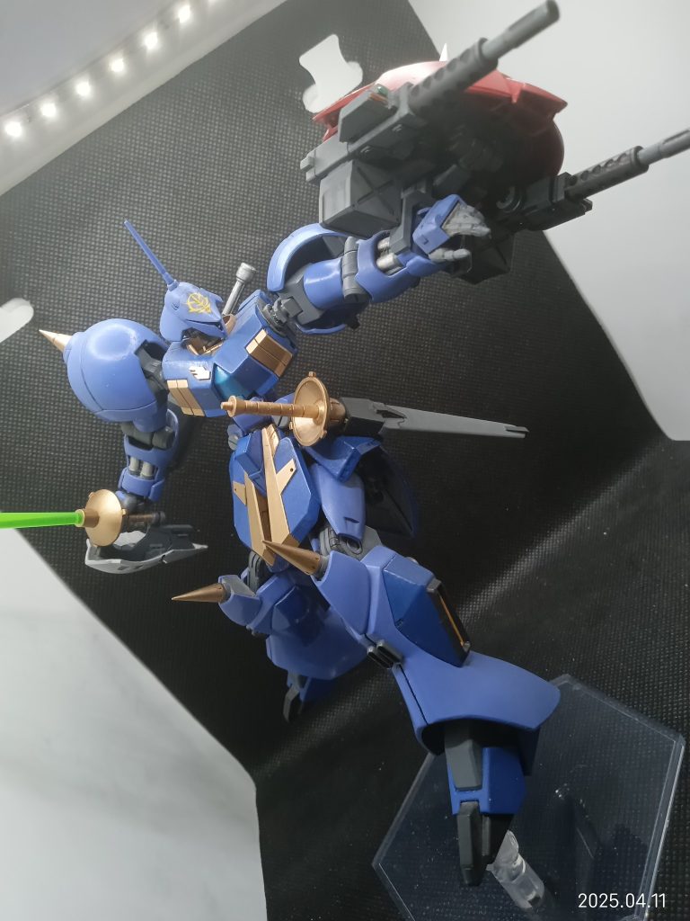 シールドマシンガンてーーーっ！！∠( ﾟдﾟ)／