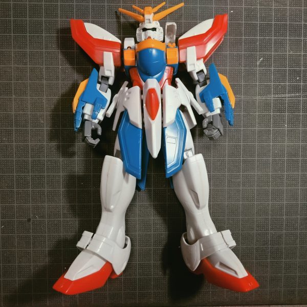 旧キットゾリディアなんて誰もいないだろうと思ってたら、さすがGUNSTA、おられました。昔背部スラスターのボールジョイント化したモノです。多分途中で1/60V2見かけて購入して、更にMGが始まったで頓挫しています。肩部品紛失。MK2の方はちゃんと塗装中。※このやり方だと塗料が少し節約できますが隣のパーツが砂吹きになっちゃいますのでまあなんともな方法です。HG Gガン1/100はポリキャップ剥き出しをどうにかすれば、というか、パチ組み終了でも、キットのこの完成度なら終了でいいかもしれんです。※以下は個人の感想です。ダイヤのＡのアニメ再開ですが事前のＯＰ発表がGLAYでもなくましてや初っ端の時の歌手でもなくで「そりゃねえわ」と思ってたら、結構話も不評があるようで。このままだと俺たちの麻生があんまり目立たないのか？見てないのでアレですけどひがっさんの最後のシュシュシューやったか？とかなにかと矢面に立たされるゾノ（結構ファンです）の最後の雄たけび「ざまあみさらせク✕があ」のカット危惧とかまあいろいろあります。※これもあくまで個人の感想です。一部引用なので大丈夫かと思いますが（画像右）1/60ザク大河原御大作です。これをガキの時に見てスゲエと思って、今でも太ももの銀の出し方がわからん、スゲエとかその他もろもろスゲエです。あと、開田画伯スゲエ。（3枚目）