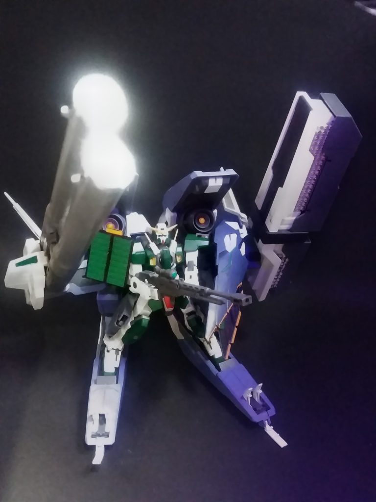 ｢GN アームズ TYPE-D｣の｢D｣は｢ガンダム デュナメス(DYNAMES)｣からですかね？🤔　　　　　この威圧感ヨ 😭&nbsp;｢ニールくん｣が『このまま一気に決める❗』『圧倒させてもらうぜ‼️』なんて🎶言いたく成る気持ちが解ります&nbsp;(*-ω-)
