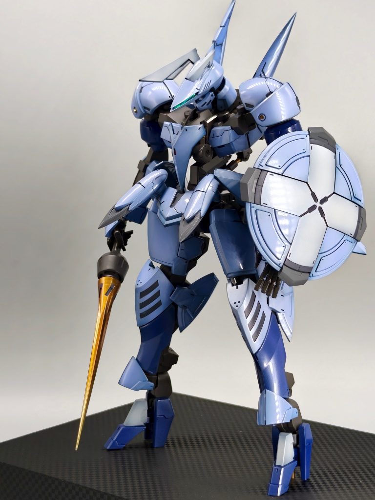 ■武装あり状態・ラウンドシールド、ヴァルキュリアレイピアも安定して持てます